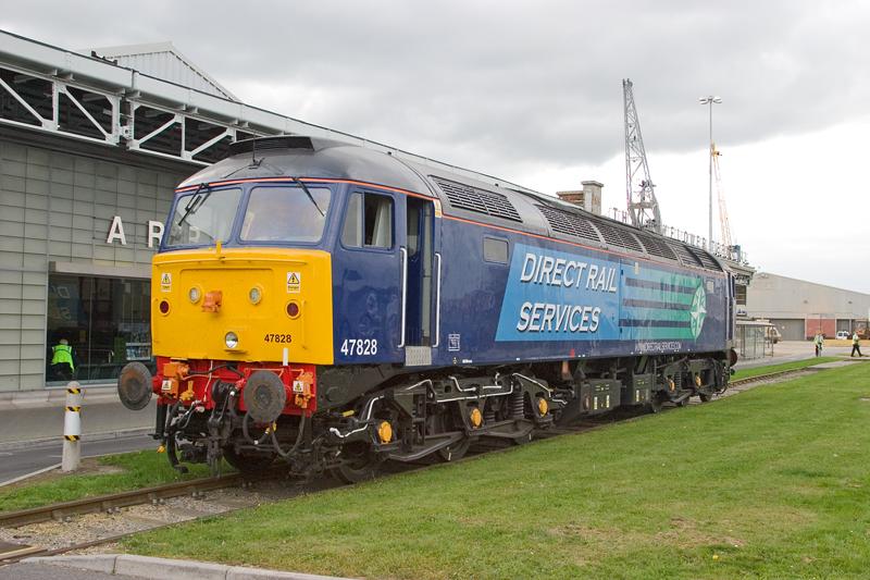 Photo of 47828 in its' new coat