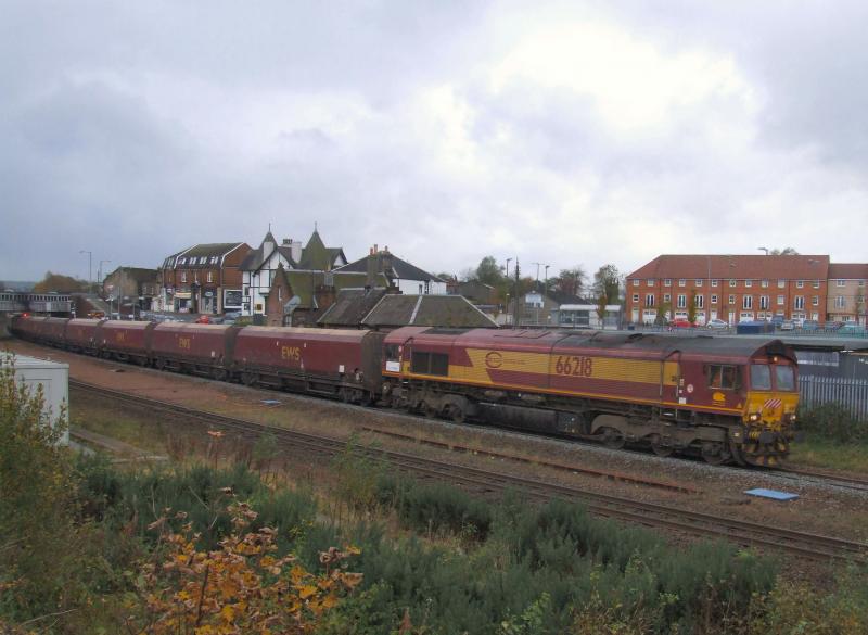 Photo of 66218 with 6G06 passes Larbert