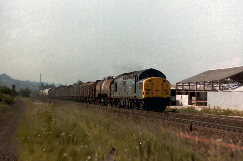 Photo of 37xxx at Polmaise with a freight.