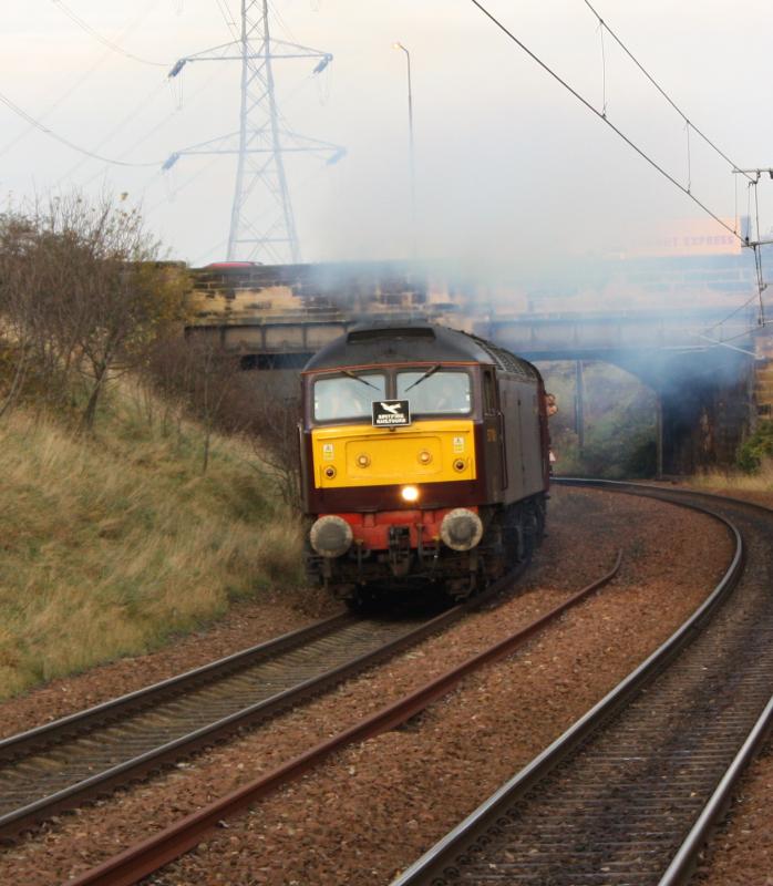 Photo of 57001 clagging through brunstane.