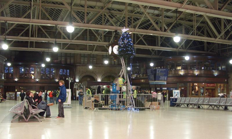 Photo of Possible trip hazard in Glasgow Central  (24/11/11)