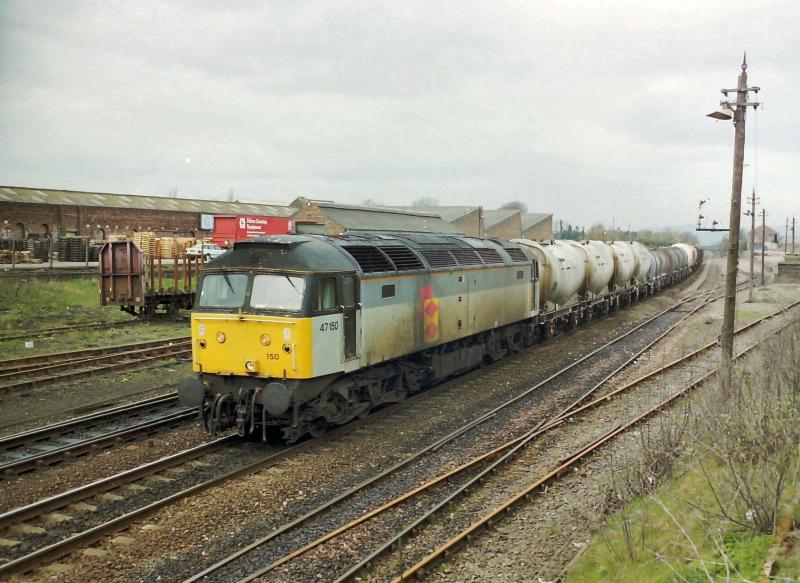 Photo of 47150 at Larbert