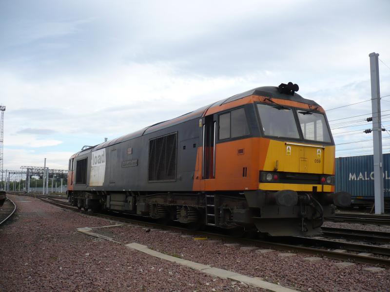 Photo of 60059 at Mossend Yard Fuelling road on 06/09/2010