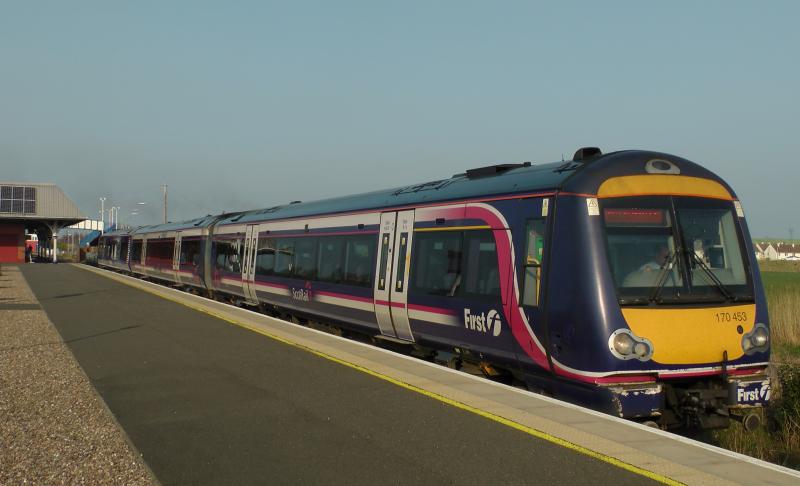 Photo of Hybrid 170453/425 Leuchars 25/03/2012