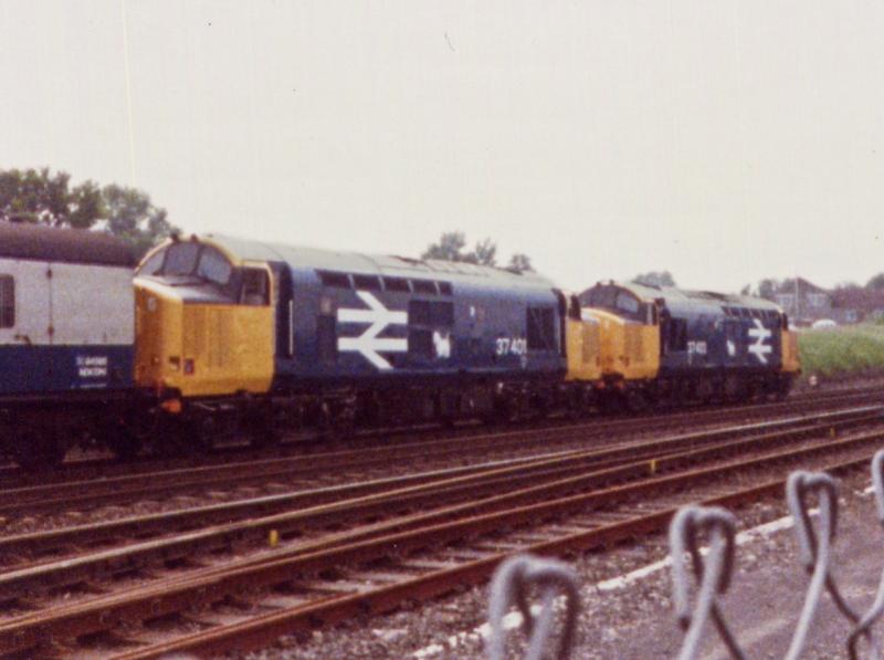 Photo of 37401 and 37403 on test at Greenloaning