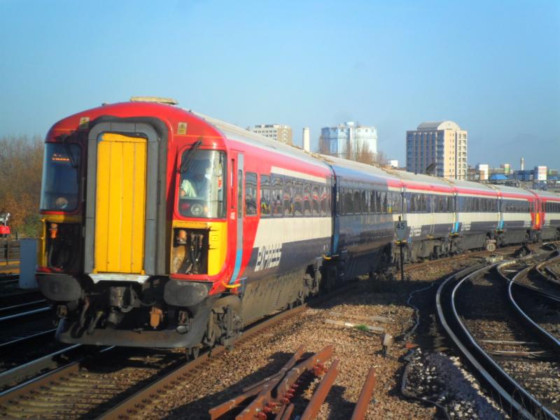 Photo of Gatwick Express 442