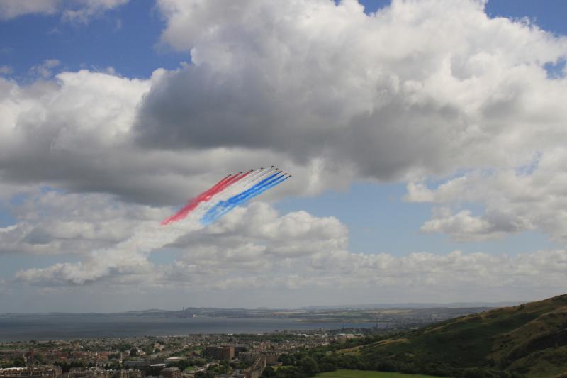 Photo of Red Arrows above Meadowbank