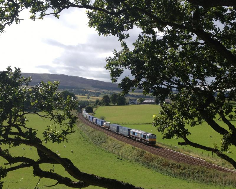 Photo of MALCOLM 66434 4A13 passing Blackford