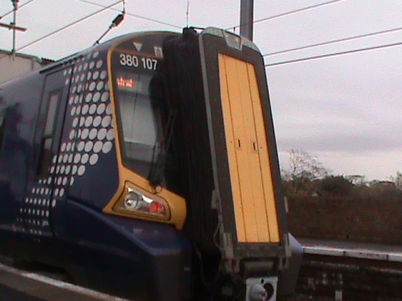 Photo of 380107 At Killwinning 18/10/12