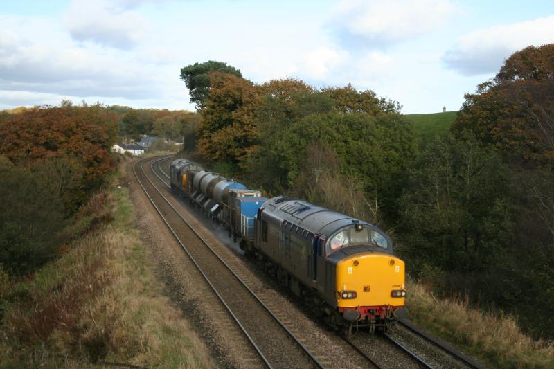 Photo of 37609+37608