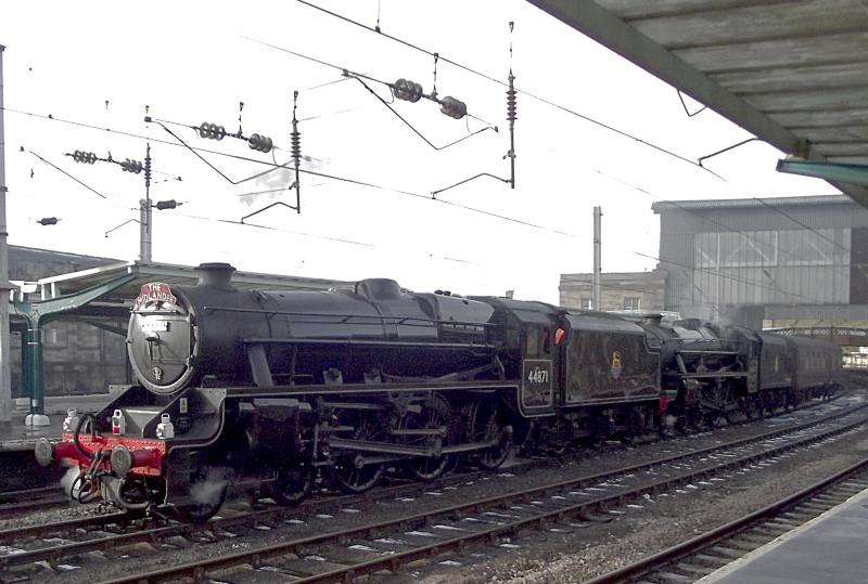 Photo of 44871 and 45407 at Carlilse