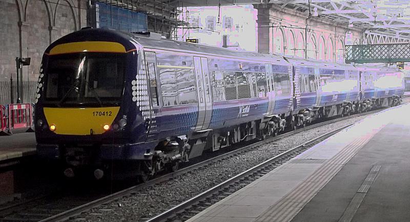 Photo of 170412 at Edinburgh Waverley