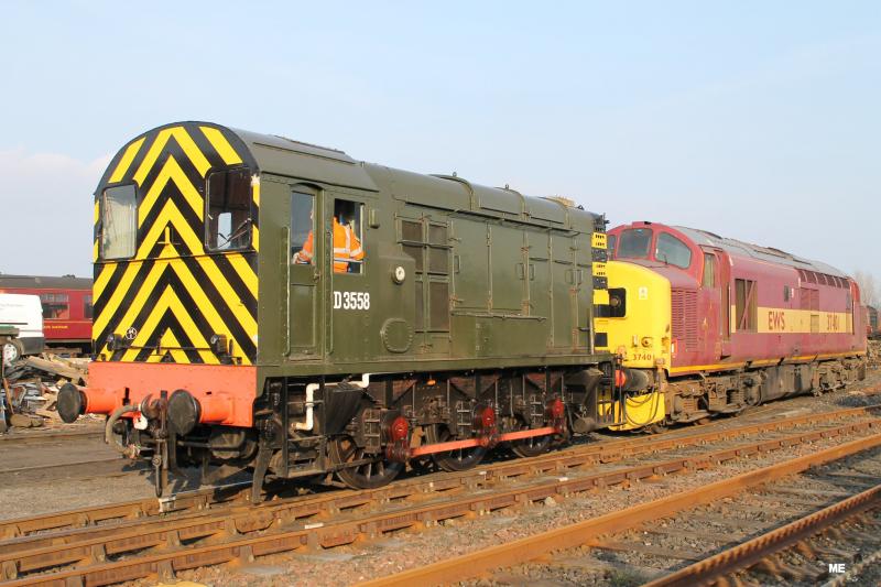 Photo of 37401 arrives at Bo'ness