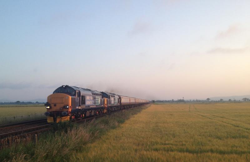 37423 37409 19/07/13 Northern Belle Kingston LC: Photo of 37423 37409 19/07/13 Northern Belle Kingston LC