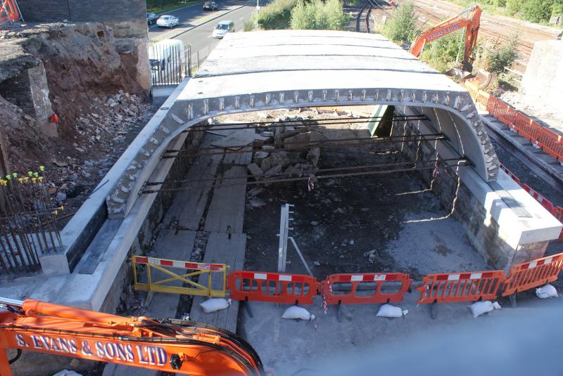 Photo of Some Con-arch sections were placed last night at Span 5 Shore Road