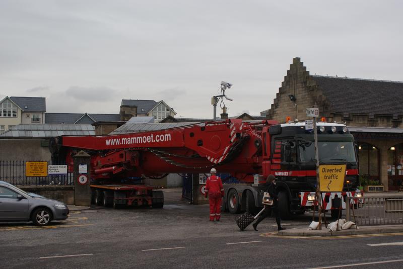 Photo of The jib of the BIG crane arriving at Stirling