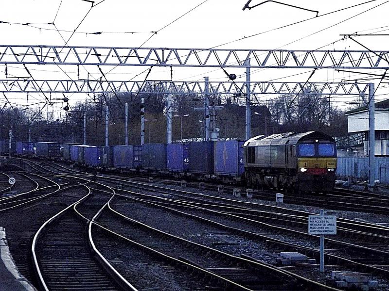 Photo of 66425 at Carlisle