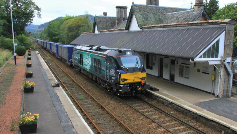 Photo of  4D47 - Loco 68006 - Dunkeld & Birnam