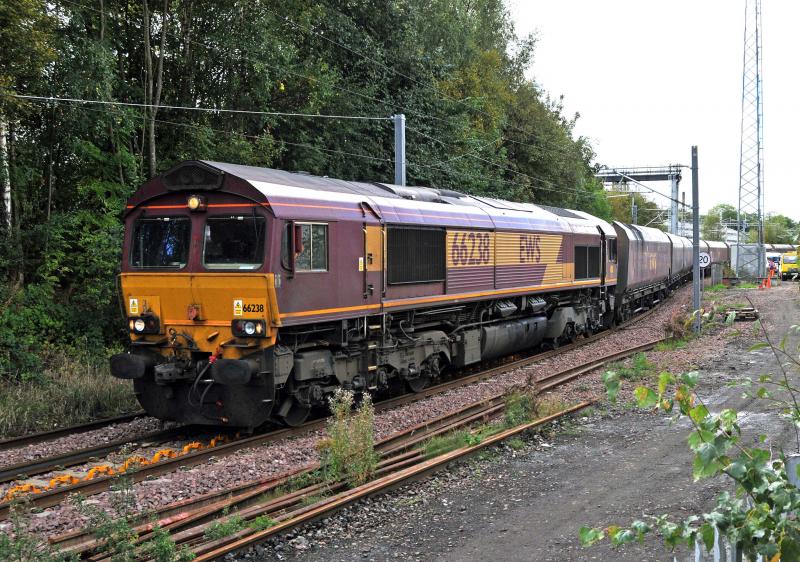 Photo of 66238 Hunterston- Longannet @ Burma Road