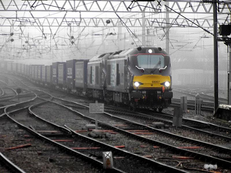 Photo of 68007 and 68004 at Carlisle