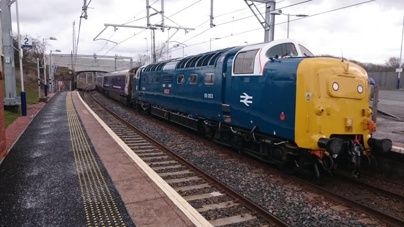 Photo of 55003 passes Bargeddie 