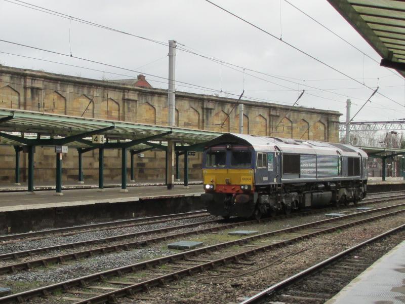 Photo of DRS  66 #66304 Carlisle 26.3.15