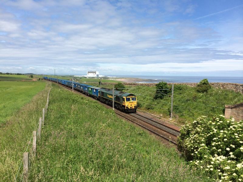 Photo of 66565 6M00 Torness May 2014