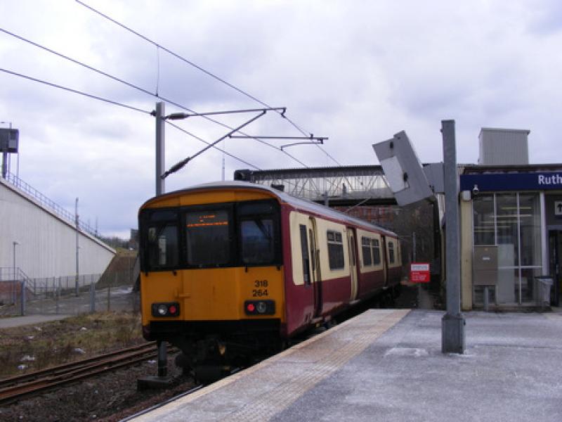 Photo of Class 318 264