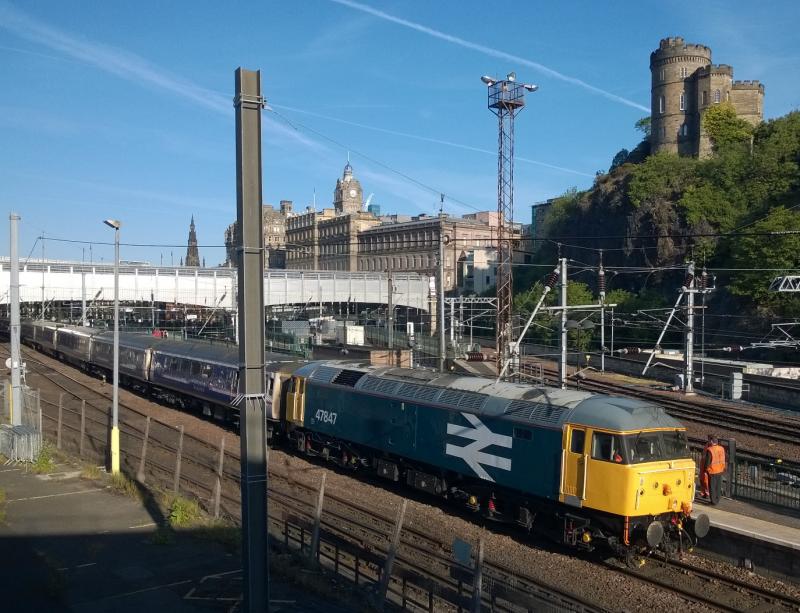 Photo of 47847 at Waverley on 1B26 - 11/06/15