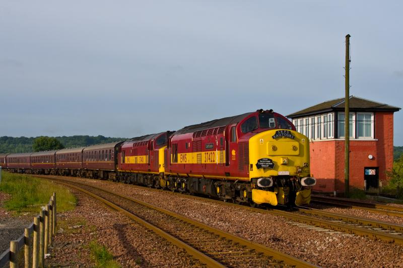 Photo of 37422 and 37401 at Larbert Junction