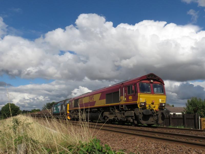 Photo of 6K40_66107  leading 37423