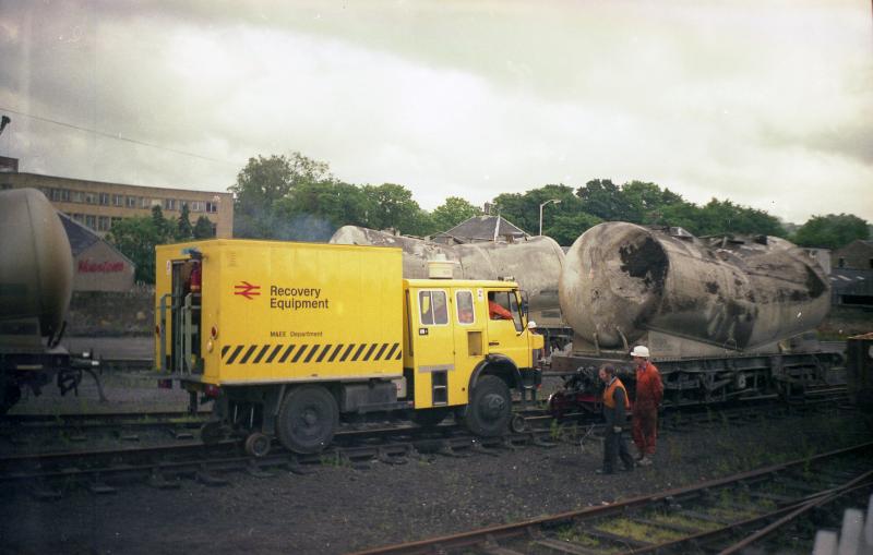 Photo of BRUFF road-railer at Cupar 1988