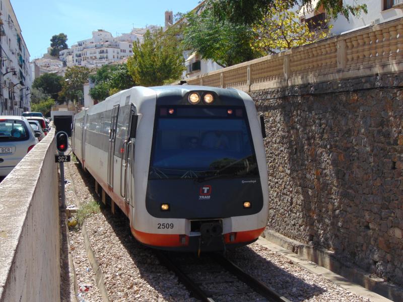 Photo of FGV DMU at Altea Garganes (Spain)