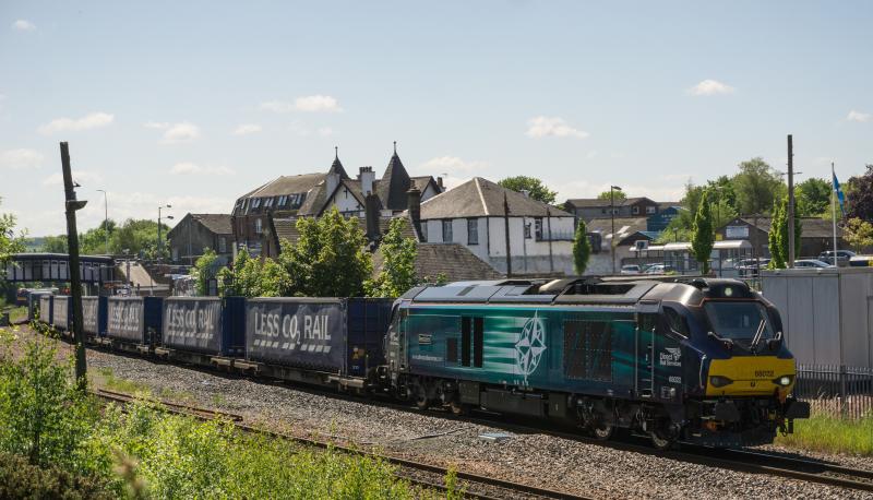 Photo of 68022 passes Larbert with 4A13 for Aberdeen. 1.6.16