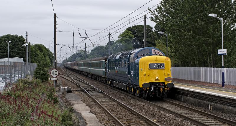 Photo of 55009 HURTLES THRO' PRESTONPANS 18.6.16.jpg