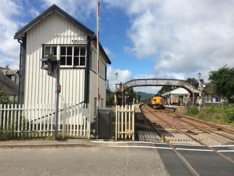 Photo of 37025 1Z37 160716 Kingussie