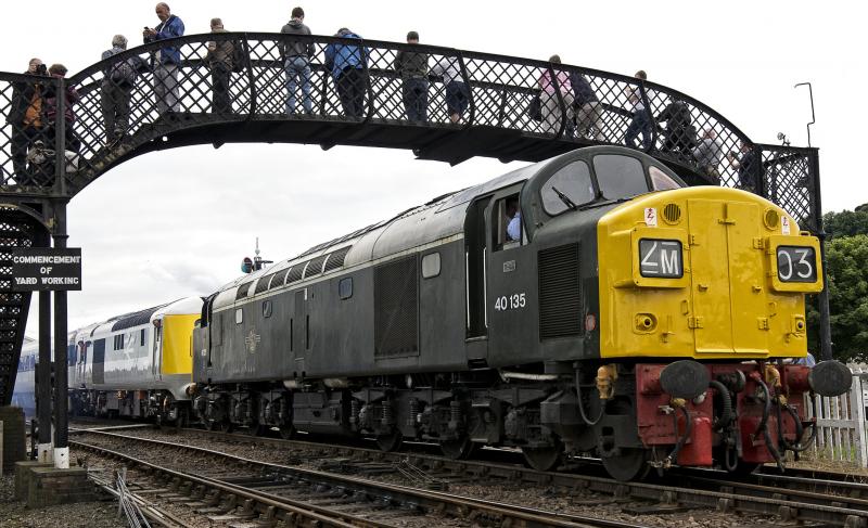 Photo of 40135 AND HST PROTOTYPE BO'NESS (2).jpg