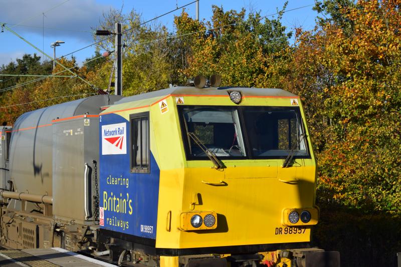 Photo of RHTT eastbound at Dumbarton East 1.11.16