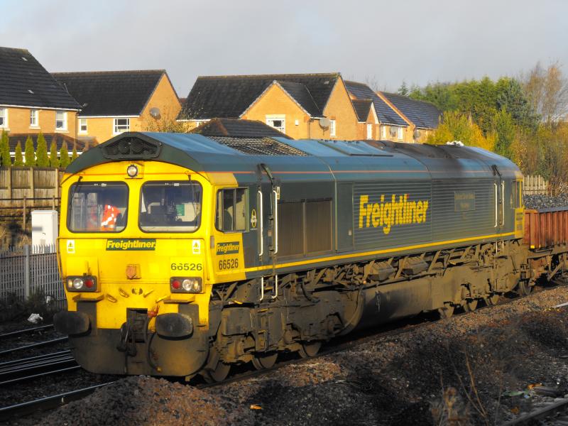 Photo of 66526 Driver Steve Dunn at Larbert