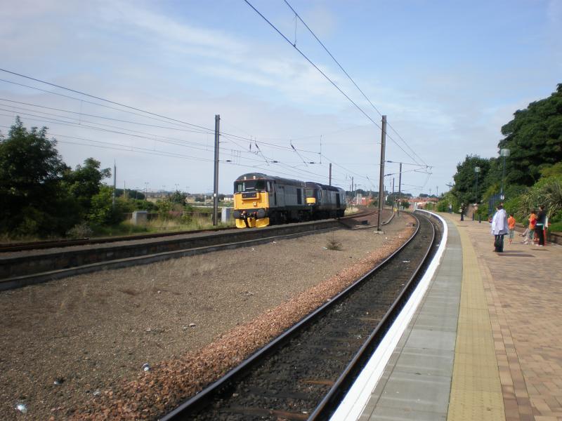 Photo of 20 905 thrashes through Dunbar with GC 43 068