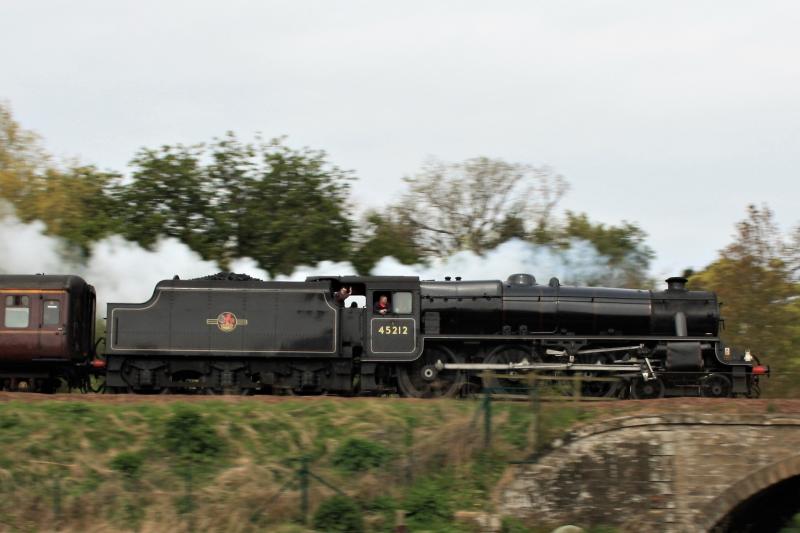 Photo of 45212 approaching Cupar this morninng