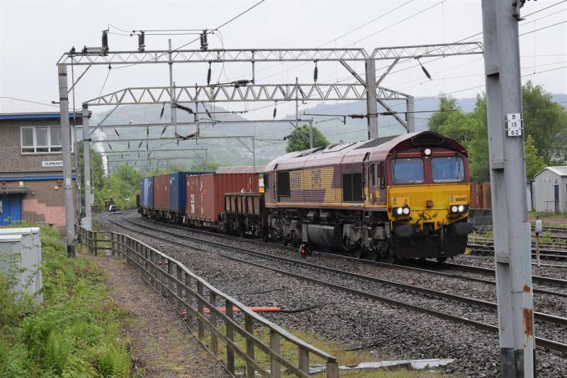 Photo of Fenny Compton-Glen Douglas at Dumbarton Central