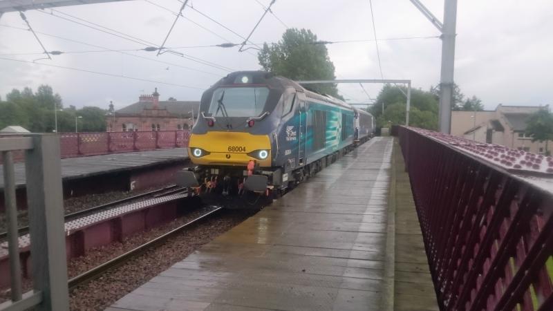 Photo of 68004 at Coatbridge Central