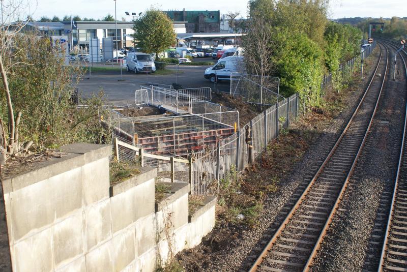 Photo of Kerse Road, Stirling Ind Est. side footbridge abutment plinth railway view