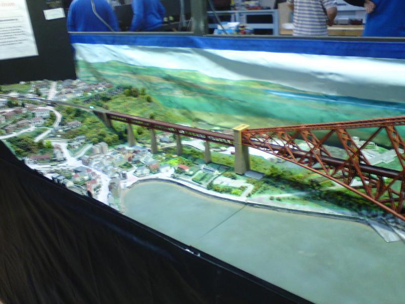 Photo of Forth Bridge in T scale