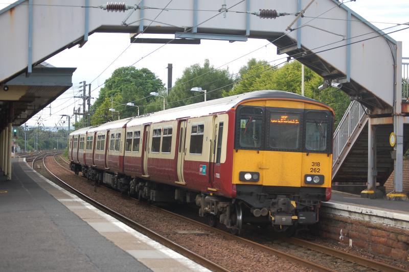 Photo of 318262 at Kilwinning