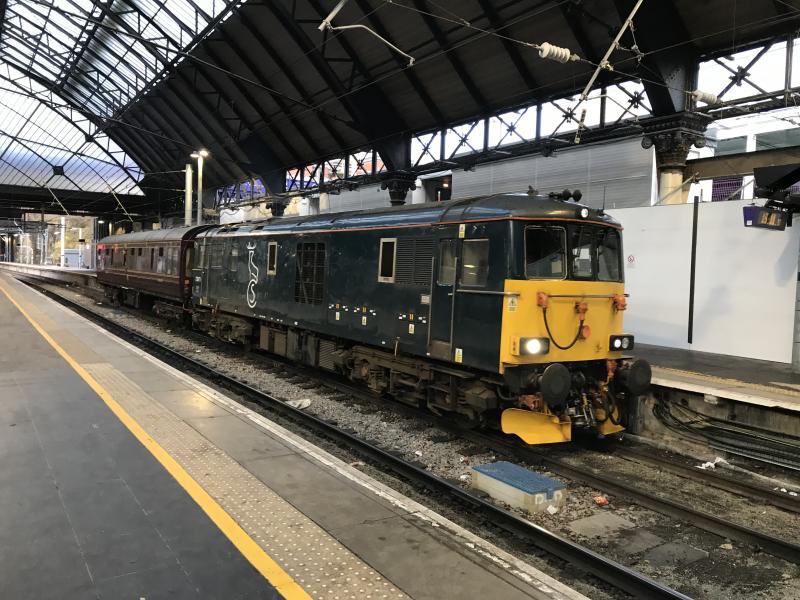 Photo of 73971 240118 2Z03 arrives Glasgow QS 