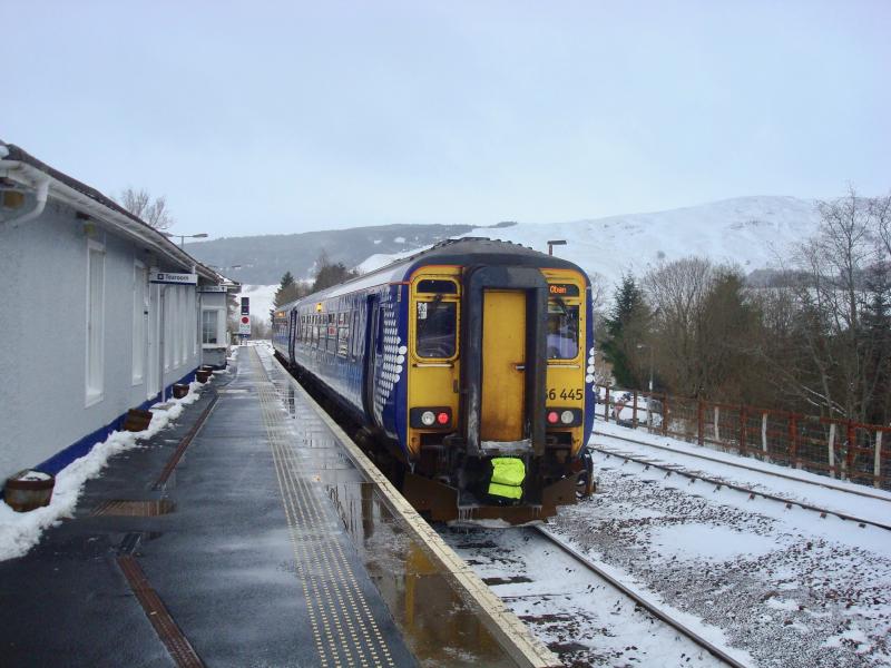 Photo of 156445 (Green Interior) at Crianlarich