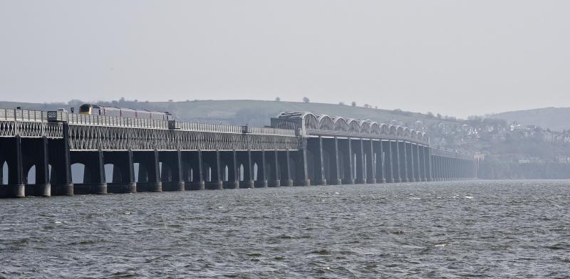 Photo of HST TRAINING RUN HEADS SOUTH TAY BRIDGE 15.4.18.jpg