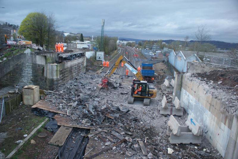 Photo of Now the tidy up at Kerse Road - 100 mins before an engineering train is meant to get passage through